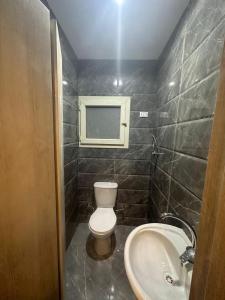 Egy property