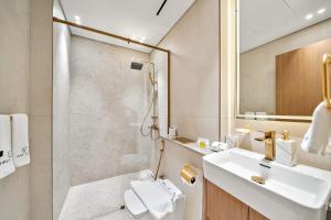 FIRST CLASS Stylish 2BR Sparkling Pool View