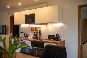 Lahemaa Apartment with Sunny Balcony near Viru Bog