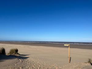 Prime lakeside caravan at Haven Golden Sands