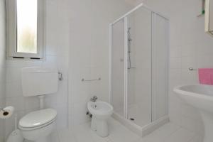 Familiar flat with swimming pool