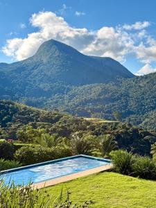 Casa 02 Monte Boa Vista - Casa de 4 Suítes com Vista Deslumbrante