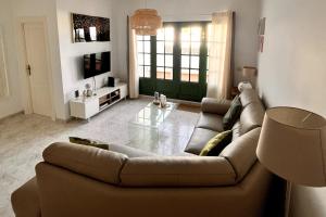 Casa Iris Ground Floor 2BR Apt Pool Walk to Beach & Town