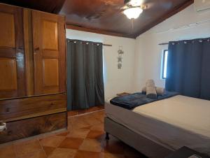 Quiet Beach House, 3-Min Walk to Ocean w AC and Parking