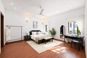 500m2 Private Villa 2 min to West Lake 6BR Jacuzzi