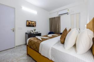 Yashobhoomi Suites near Yashobhoomi Convention Centre