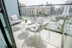 Binghatti Studio I Pool and Gym I JVC I Sleeps 3