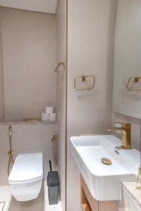 Binghatti Studio I Pool and Gym I JVC I Sleeps 3