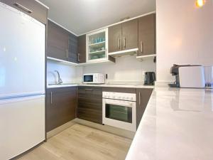 Blue View: Vista al Mar 3 Dorm • Valle Properties