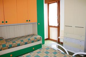 Equipped flat with garden and pool