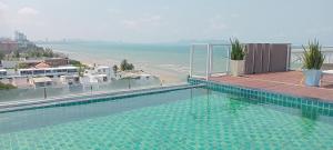 Beachside NeO Seaview Condo near Jomtien Beach Pattaya 50m