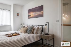 Sea View Terrace - with hot tub!