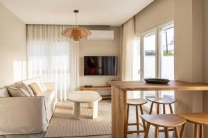 Cavo Dio 1 - Beachfront bliss - Cozy Apt Pool Sunset