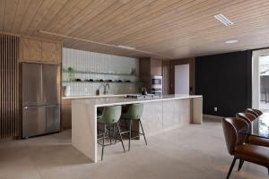 Ma- Family House