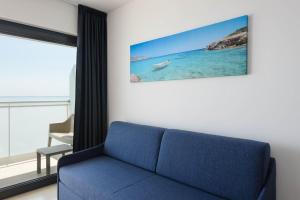 Chic flat just steps from the beach