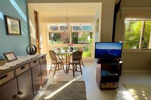 Apart 500 m Lago Negro |Vista Jardim | Lareira