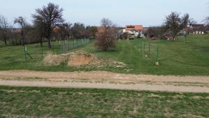 Zahrada na cyklostezce Ketkovice - Karavanové stání- only space for caravan and motorhome