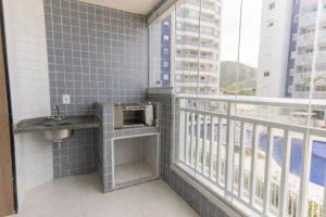 Apto Beira Mar com Piscina e Garagem em Umuarama