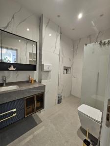 Mira Apartment mit Meerblick in durres