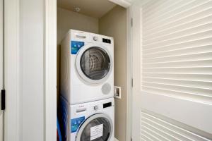 Honua Kai 4 Free Cars KBM Resorts Mountain view 4-Multi-Units Listings 8 Bedrooms HK ML-3857