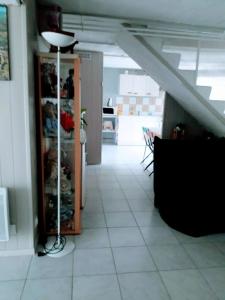Appartement confortable à Dangé-Saint-Romain avec terrasse