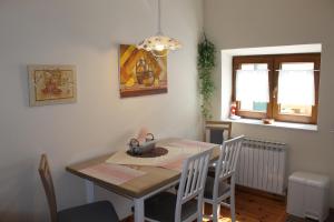 Karin Gardens apartment