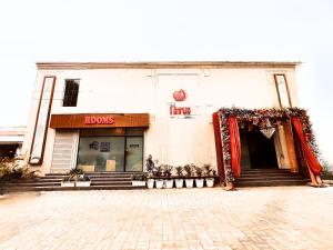 HOTEL THE LOTUS INN - Modern Rooms & Banquet By Organica Group