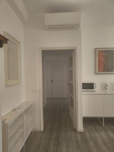 Aulenti Centrale Apt