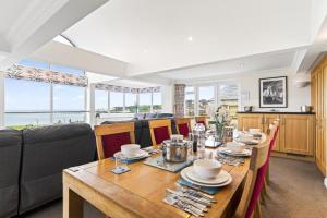 4 Bed in Swanage oc-78838