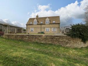 Stanbridge Cottage