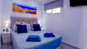 costa adeje -Wonderful poolside apartment