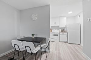 Comfortable stay near Duke University & food