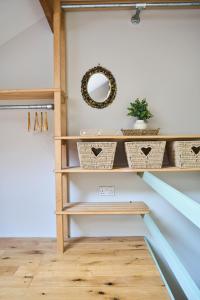 Stylish 2BR Home, Central Hebden Bridge Escape, Boho House