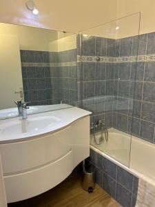 Domaine des Palmiers Apartment with parking Balcony Swimming pool