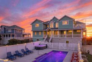 Oceanfront Gem w Pool and Spas GameRm Dune Walkover