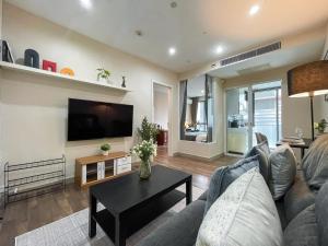 Near BTS l Central Sukhumvit l Pool and Garden