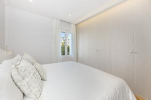 Luminoso apartamento en pleno Puerto Banús