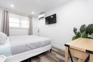Coastal Charm, 1st floor, AC, KingB, Free parking