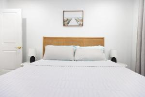 Coastal Charm, 1st floor, AC, KingB, Free parking