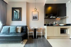 300m to BTS l Rooftop Pool and Gym l Sontana