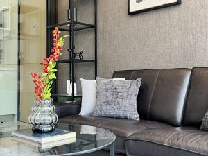 400m to MRT l Workspace l Pool and Sauna