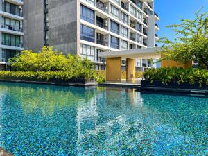 400m to MRT l Large 54 sqm l High floor