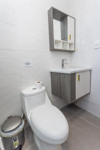 Stylish Luxury Balcony Fast WiFi Parking