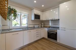 Luxury Pine Tree Apartment - Golf & Tennis Court & Pools