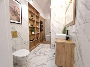 Narutowicza Fabryczna Central Residence