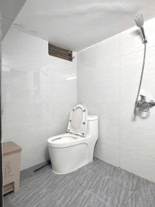 Ly Nam De Hostel - near by Train Street, Ha Noi