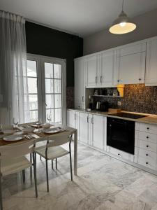 Animus House #1 Apartment, Peraia