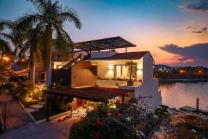 1007 -- Casa Buena Vida