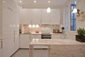 Republique Marais Fashion