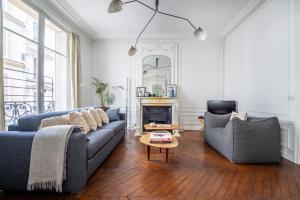 Republique Marais Fashion